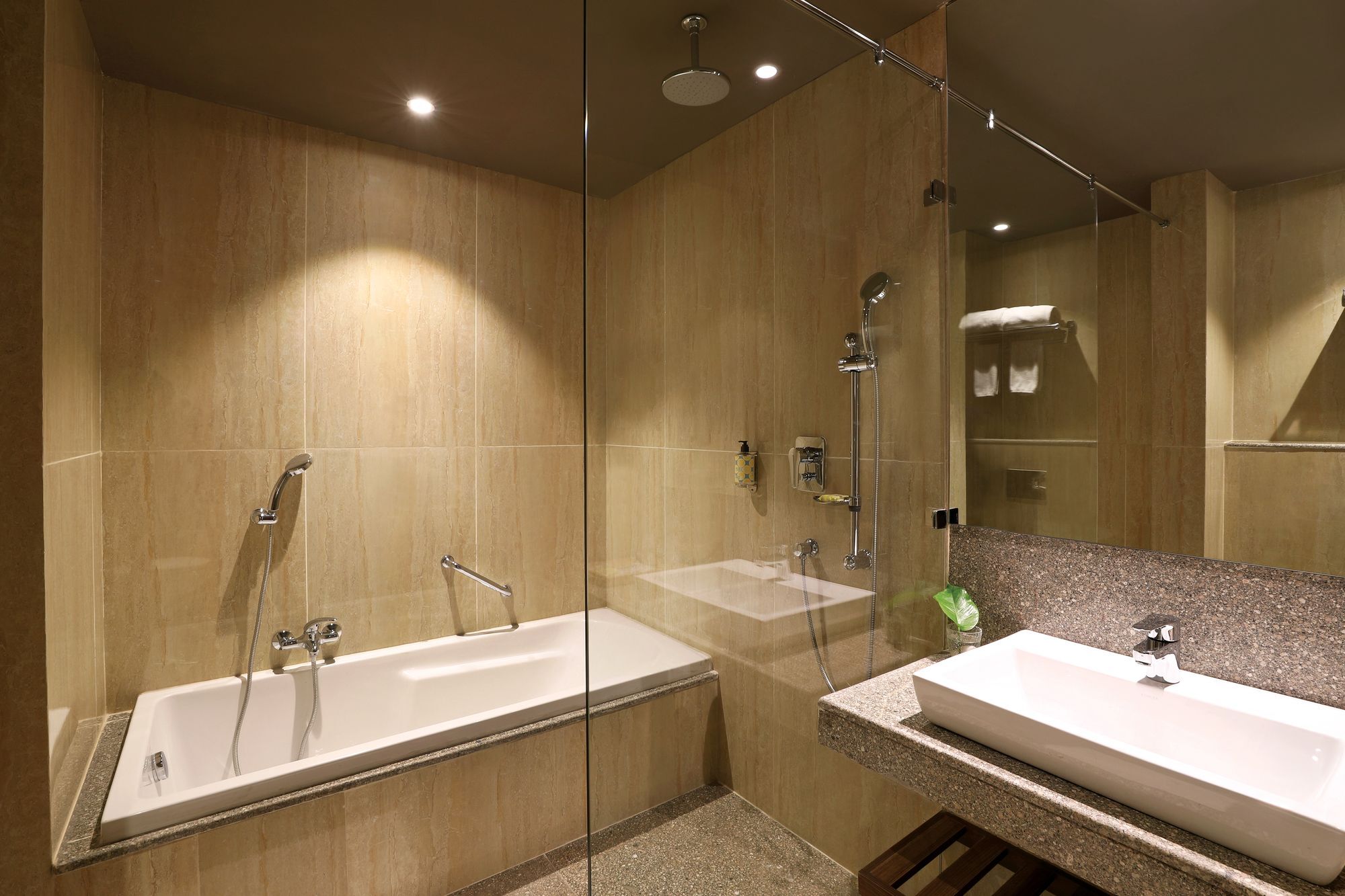 Lemon Tree Hotel Sohna Road Gurgaon Zewnętrze zdjęcie